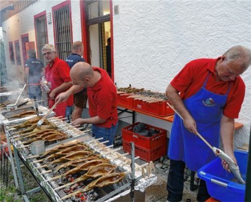 Aus Grillfest wurde Hallenfest