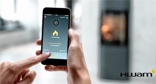 Der intelligente Kaminofen von HWAM mit Autopilot Smartphone Steuerung. Foto HWAM