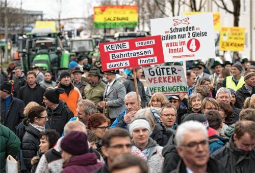 Der Nordzulauf zum künftigen Brennerbasistunnel bewegt die Menschen in der Region. Am 6. März 2017 machten in Rosenheim weit über 1000 Demonstranten gegen die aktuellen Überlegungen mobil.