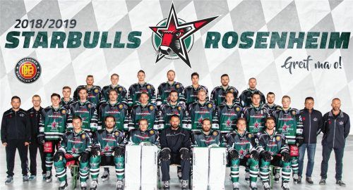 Der Starbulls-Kader für die Oberliga-Saison 2018/2019, obere Reihe von links: Martin Kohnle, Christoph Echtler, Manuel Neumann, Maximilian Vollmayer, Chase Witala, Vitezslav Bilek, Dusan Frosch. Mittlere Reihe von links: Daniel Forman (Physiotherapeut), Dominik Waritschlager (Physiotherapeut), Enrico Henriquez, Florian Fischer, Simon Heidenreich, Nikolaus Meier, Fabian Zick, Matthias Bergmann, Christoph Gottwald, Florian Krumpe, Daniel Bucheli, Tom Pauker, Andreas Nowak, Ingo Dieckmann (Mannschaftsleiter), Thomas Dorsch (Betreuer). Sitzend von links: Dominik Daxlberger, Tobias Draxinger, Luca Endres, Manuel Kofler (Trainer), Lukas Steinhauer, Michael Fröhlich, Michael Baindl. Foto  starbulls
