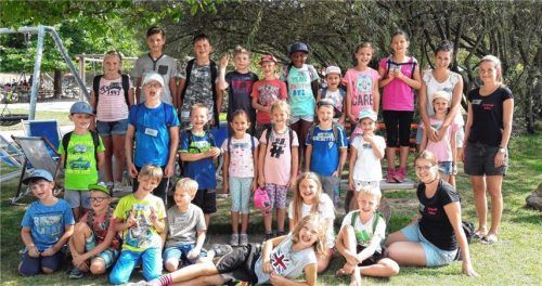 Dirndlschaft bietet Ferienspaß im Wildfreizeitpark