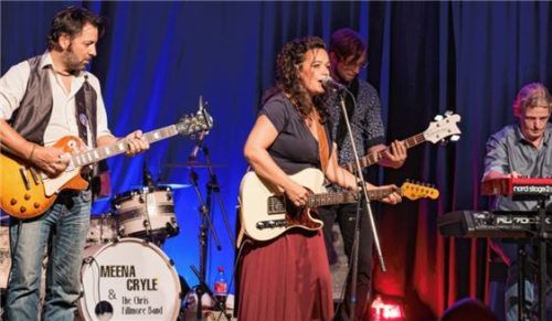 Erdiger Blues aus Österreich: Meena Cryle und Chris Fillmore (links) mit ihrer neu formierten Band.