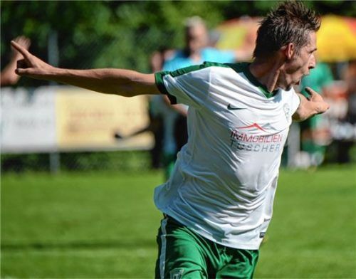 Michael Tuscher vom TSV Emmering führt die Torschützenliste an.Foto Ruprecht