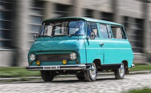 In der Tschechei eine Ikone, ähnlich den ersten VW-Bulli-Generationen: der Skoda 1203. Foto Auto-Medienportal.Net/Skoda