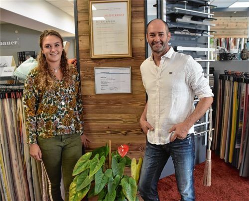 Inhaber Peter Bauer mit Tochter Laura.