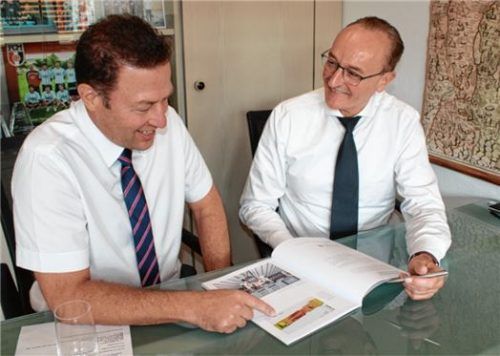 ODU-Geschäftsführer Dr. Kurt Woelfl (links) und Entwicklungs-Leiter Dr. Georg Staperfeld. Fotos sen/ re