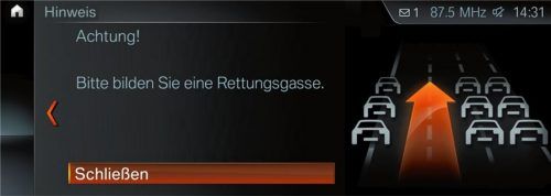 Rettungsgassen retten Leben. In Echtzeit werden Fahrer im Ernstfall informiert.Foto  bmw