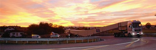 Rosenheimer Holz rollt dem Sonnenuntergang entgegen