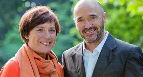 Sportlich und beruflich zusammen durch dick und dünn: Rosi Mittermaier und Christian Neureuther, heute 67 und 69 Jahre alt, galten als „Traumpaar des Sports“ und schafften es, sich nach ihrer aktiven Sportlerzeit eine tragfähige, berufliche Zukunft aufzubauen. Mittermaier war eine der ersten deutschen Athletinnen, die sich als Markenbotschafterin etablieren konnte.Foto re