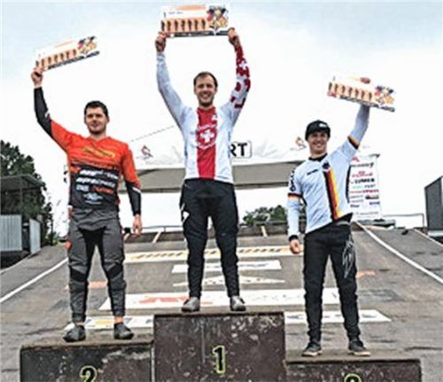 Stefan Heil (rechts) stand in Prag als bester Deutscher auf dem Stockerl.Foto Vertessen
