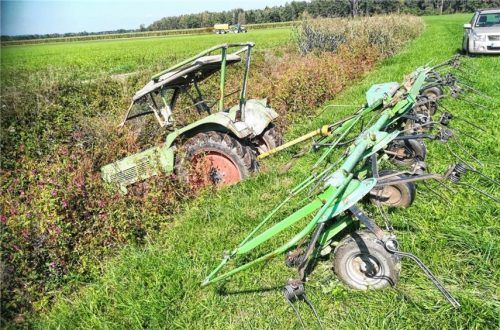 Unbekannte versenken Bulldog mit Kreisel im Graben