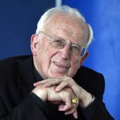 Trauer um Weihbischof Siebler