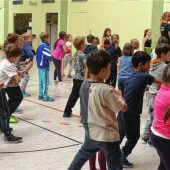Projekttag in der Dreifachturnhalle: Vereine führen Schulkinder an den Sport heran
