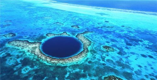 Das Blue Hole Belize Barrier Reef – das zweitgrößte Korallenriff der Welt. Foto Belize Tourism Board