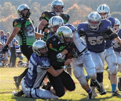 Das Spiel zwischen den Royals und den Rebels (in grün) war hart umkämpft.