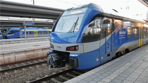 Der Meridian am Bahnhof Rosenheim. Dass im Hintergrund ein Investorenwechsel stattfindet, hat laut Mutterkonzern Transdev keine Auswirkungen auf die Region.Foto  dpa