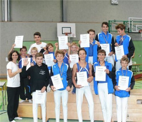 Die erfolgreichen Teilnehmer des SV-DJK Heufeld.