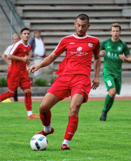 Sebastian Jusic überzeugte mit einer guten Leistung auf der Sechserposition und belohnte sich selbst mit einem Treffer.Foto  Kraus