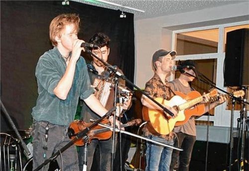 Vier von fünf: Die Band „Cúig“ im Haus der Kultur.Foto gka