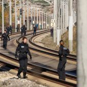 150 Polizisten suchen ICE-Strecke nach Spuren ab