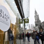 „Black Week“ lockt Münchner in die Innenstadt