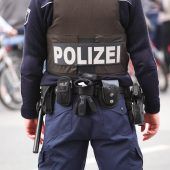 Prügel von Polizist: Fan fordert Schmerzensgeld