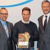 Hubert Stadler erhält DFB-Sonderpreis