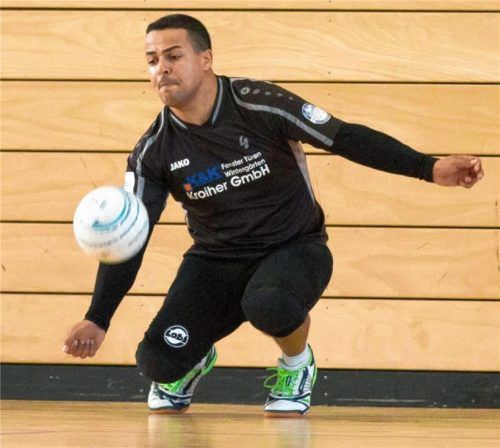 Abdilaziz Lamharraf, Rosenheims Abwehrspieler zeigte in beiden Partien gegen den TV Stammheim und den TV Hohenklingen in der Luitpoldhalle starke Leistungen.