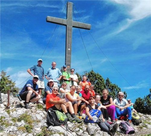 Auf den Gipfel des Dürrnbachhorns in Reit im Winkl führte eine der beliebtesten Wandertouren des „Chiemgauer Wanderherbstes“. Foto  Speicher