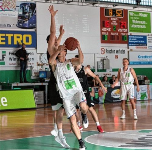 Bad Aiblings Basketballer treffen heute im Regionalliga-Derby auf den SB Rosenheim.Foto Batchfield