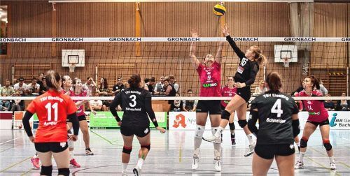 Die Volleyballdamen des TSV Eiselfing gewannen gegen den TSV 1862 Obergünzburg das vierte Spiel in Folge.