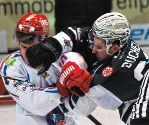 Eingeschlagen hat die „Rechte“ von Daniel Bucheli gegen den Selber Ben Böhringer. Foto Ziegler