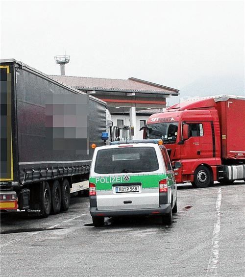 In diesem Bereich des Parkplatzes in Raubling trug sich die Auseinandersetzung zu. Foto Reisner