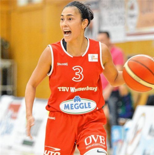 Jennifer Schlott war bei der Niederlage im Spitzenspiel gegen Herne mit 25 Punkten Wasserburgs erfolgreichste Werferin. Foto  Hörndl
