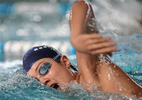 Junchi Weng (Jahrgang 2002) vom TSV 1860 Rosenheim wurde in Eichstätt mit drei persönlichen Bestzeiten fünffacher oberbayerischer Kurzbahnmeister. Foto bachun
