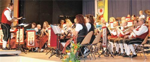 Mit „Euphoria“ übertrug sie ein Gefühl der Hochstimmung auf das Publikum: die Blaskapelle Aschau.Fotos sn
