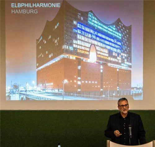 Monumentales Bauwerk in Hamburg, Unternehmer Roland Hasenkopf aus der Region. Foto  jth