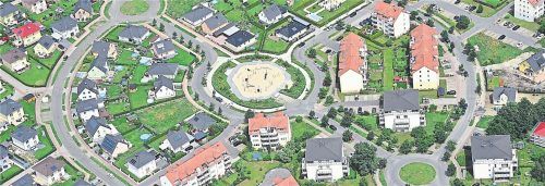 Stadtrandsiedlung in Berlin: Die Wohnwünsche werden in Zukunft vielfältiger. Gleichzeitig können sich viele das Stadtleben nicht mehr leisten.

Foto F.: dpa/Settnik