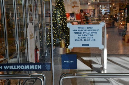 Im November gab es zum Zeitpunkt der Fusion mit Kaufhof in Karstadt-Häusern Betriebsversammlungen.Foto  heise
