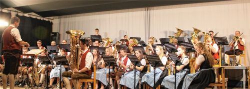 Viel Applaus erntete die Blaskapelle Kraiburg im voll besetzten Saal des Bischof-Bernhard-Hauses bei ihrem traditionellen Konzertabend unter Leitung von Wolfgang Wieser.