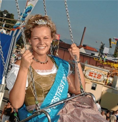 Vor 13 Jahren war Michaela Kink die Miss Herbstfest und saß im Kettenkarussell. Fotos Schlecker