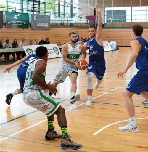Zwei Garanten für den SBR-Sieg: Jguwon Hogges (links) und Shkelzen Bekteshi.Foto Walter