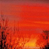 Blutroter Himmel über der Stadt