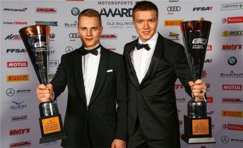 Abgeräumt: Benjamin Mazatis (rechts) mit seinem Teamkollegen Ilmari Korpivaara.