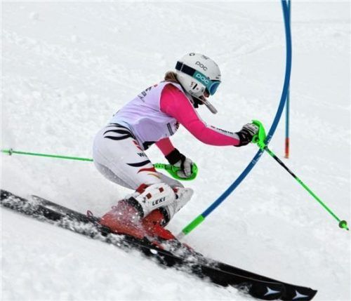 Antonia Pfob überzeugte beim DSC in Fügen. Im Slalom wurde sie Vierte gesamt und Zweite beim Jahrgang 2004. Foto Beha-Ring