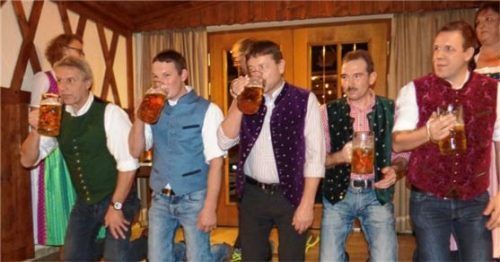 Baten um die Übernahme der Patenschaft (von links): Bernhard Hainz, Hannes Linner, Christian Summerer, Hans Reif und Hannes Schnell. Foto th