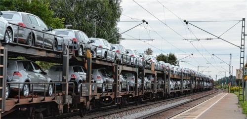 Wie viel Güterverkehr rollt künftig auf der Schiene durch die Alpen? Eine Kernfrage beim Brenner-Zulauf. Foto schlecker