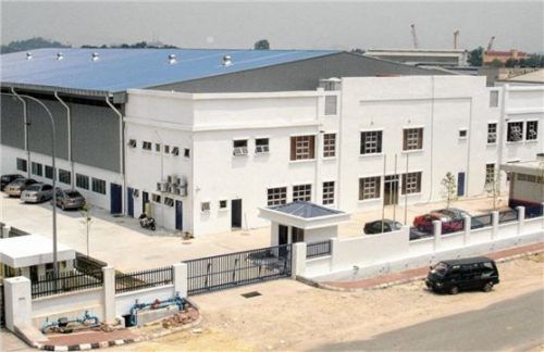 Die Produktionsstätte in Kuala Lumpur von der aus Kraiburg TPE seit 2008 den asiatischen Markt beliefert. Fotos re