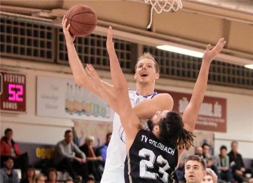 Im Kellerduell der Regionalliga half das ganze Strecken des TV Goldbach schlussendlich nicht, die Fireballs aus Bad Aibling gewannen ihr Heimspiel mit 85:82. Foto fehrmann