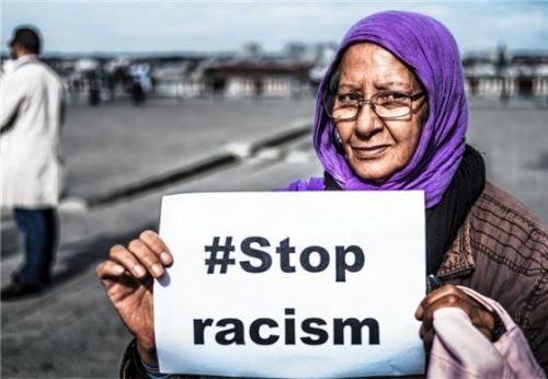 Islamfeindlichkeit sei Teil einer europäischen Kultur die sich nach außen, besonders Richtung Orient abgrenzt, sagt Matthias Lorenz von der Mobilen Beratungsstelle gegen Rechtsextremismus in Bayern.Foto dpa